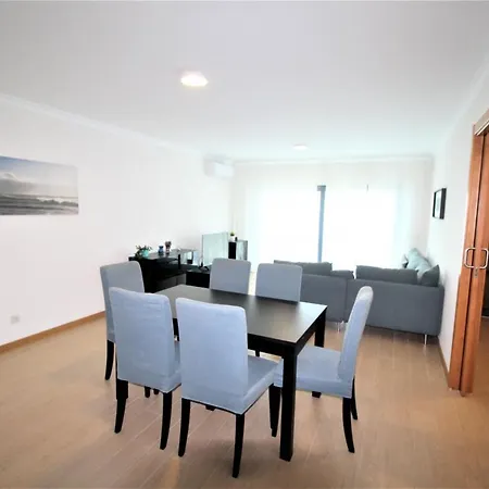 T2 Rocha Prime Sea View Penthouse