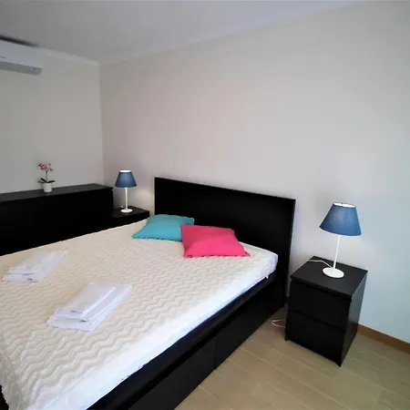 T2 Rocha Prime Sea View Penthouse *