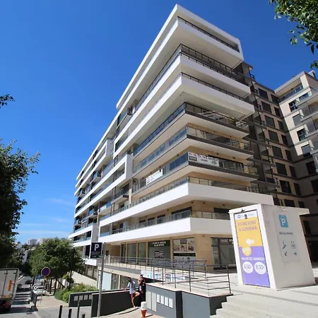 T2 Rocha Prime Sea View Penthouse Portimão