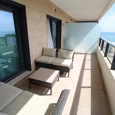 T2 Rocha Prime Sea View Penthouse Apartment