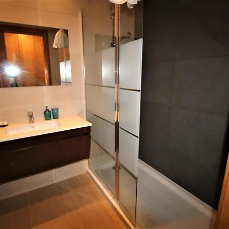 T2 Rocha Prime Sea View Penthouse * Portimao